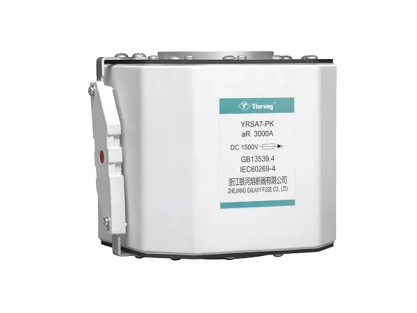 ஒரு சதுர உடல் அதிவேக உருகி எவ்வாறு கணினி பாதுகாப்பை மேம்படுத்துகிறது